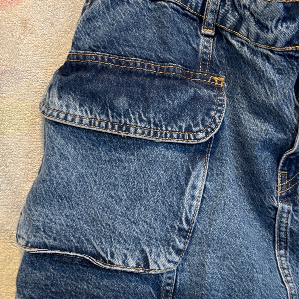Zara Dark Blue Denim Mini Skirt with Cargo Pockets - Picture 2 of 5